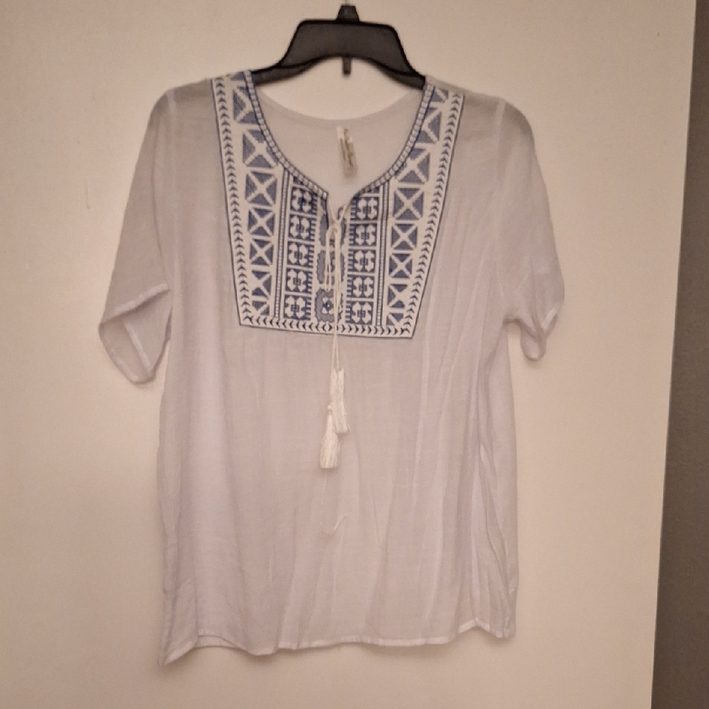 PerSeption Concept White Blouse with Blue Embroidery